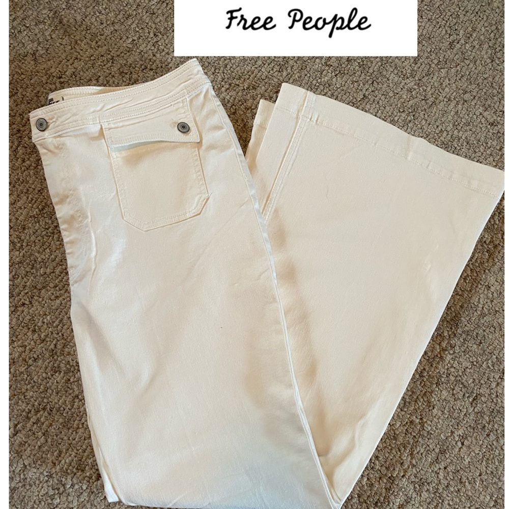 NWOT Free People size 35 wide-legged white pants